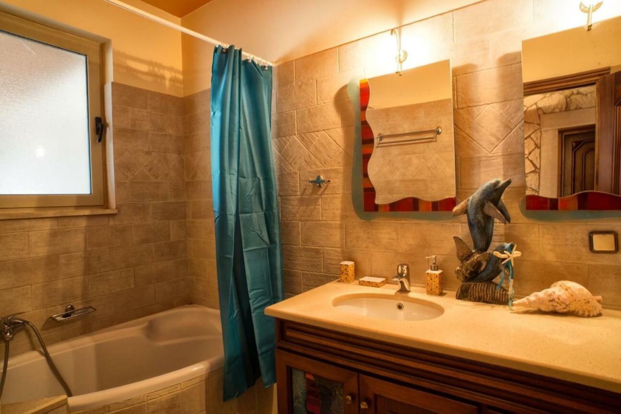 Petrinolis Retreat Apartment ซิเตีย ภายนอก รูปภาพ